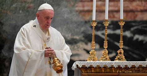 Papa Francisco Celebra Misa Por Jueves Santo Pide A Sacerdotes No Olvidar Que Son “pastores Del