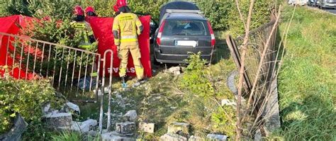 Wypadek Samochodu Osobowego W Pru Cach Komenda Powiatowa Pa Stwowej