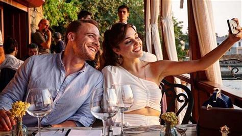 Kerem B Rsin Y Hande Er El Los Protagonistas De Love Is In The Air