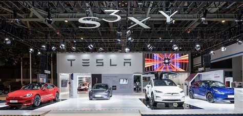 Tesla Scouts Locations for First Showrooms in India - Drive Tesla