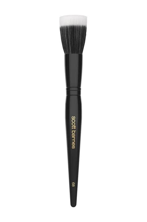 Scott Barnes Brushes Review: The 7 Best Must-have Makeup Brushes