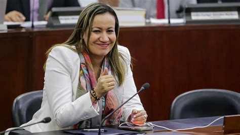 Carolina Corcho Presidenta De La Nueva EPS Esto Dijo La Exministra