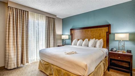 Hotel Memphis TN | Embassy Suites by Hilton Memphis