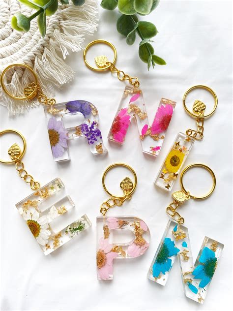 Personalized Alphabet Resin Keychain Floral Foil Flakes Etsy Canada