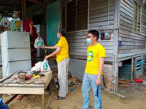 Sumbangan Pasca Banjir Yayasan Amal Malaysia Pahang