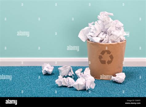 Papier Recycling Symbol Fotos Und Bildmaterial In Hoher Aufl Sung Alamy