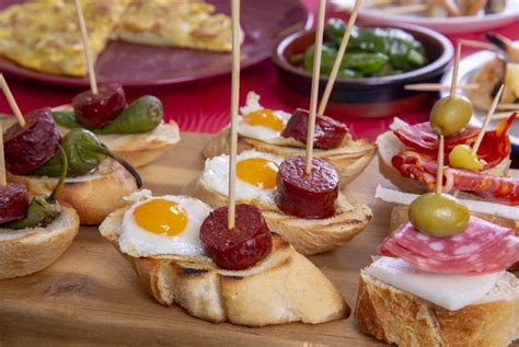 Pinchos Con Huevos De Codorniz Y Langostinos Sibra