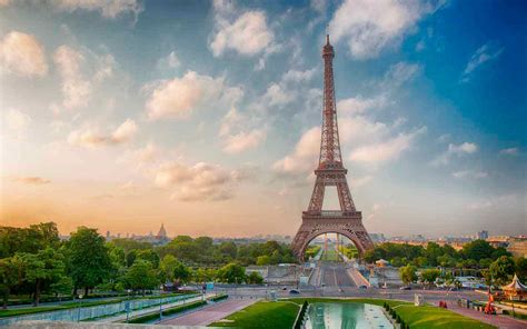 Cheap Flights to Paris | LATAM Airlines