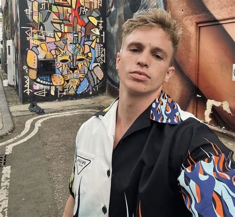 Joe Weller Biography Age Education Career And Net Worth Artofit