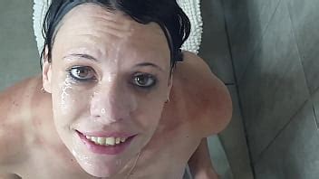 Puta Tonta Recibiendo Un Facial De Mear Y Semen Bj De Fumar XVIDEOS