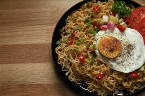 Cara Membuat Indomie Goreng Agar Mirip Dengan Gambar Di Bungkusnya