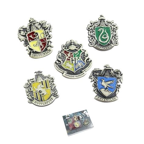 Set Insigne Harry Potter Hogwarts School Bronze Bronze EMAG Ro