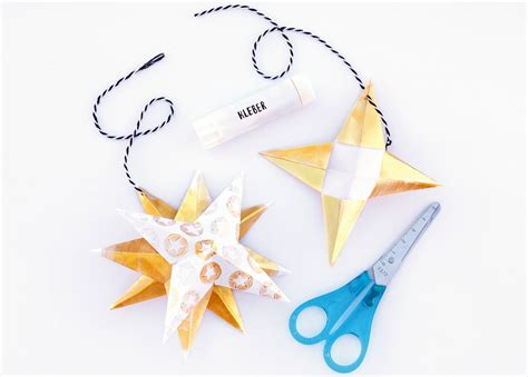 Weihnachtssterne basteln: So geht's! - [GEOLINO]