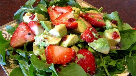 Avocado Strawberry Salad Recipe