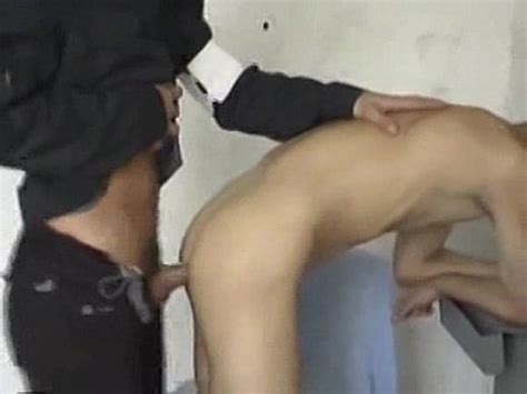 er día en prisión XVIDEOS