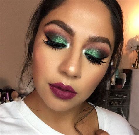 Green Mauve Bold Makeup Look By Gerel17 Upload Your Look To Gallery