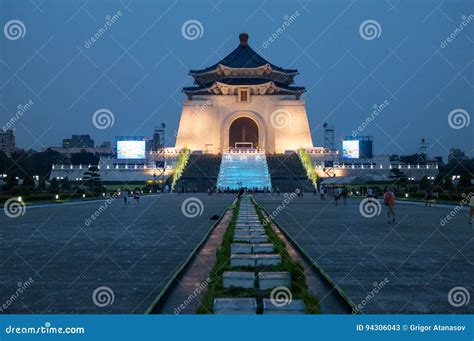 Chiang Kai Shek Memorial Hall Taipei Night Editorial Stock Photo ...