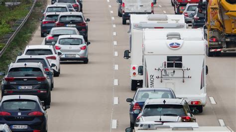 Herbstferien in Niedersachsen Staus auf Autobahnen um Osnabrück NOZ