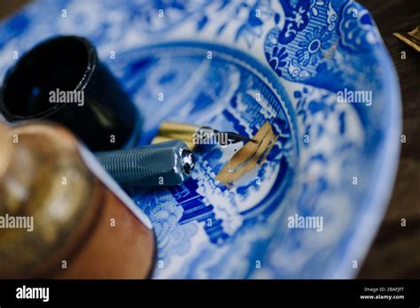 Pen nib hi-res stock photography and images - Alamy