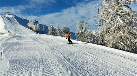 I Treni Della Neve Arrivano In Piemonte Dalla Lombardia Alle Piste