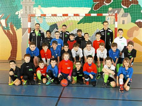 Plounévez Lochrist Football Stage de futsal pour les U9 U11 Le