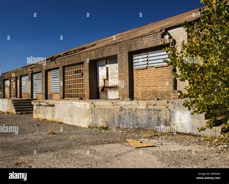 Old Loading Dock Hi Res Stock Photography And Images Alamy