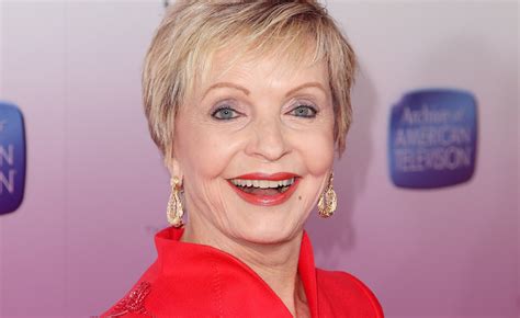 Florence Henderson “Carol Brady” of the Brady Bunch passes away.