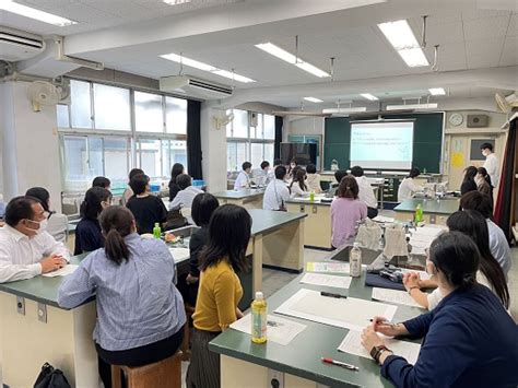 山脇ゼミが横浜市立上飯田小学校の教職員を対象にやさしい日本語ワークショップを実施しました 明治大学