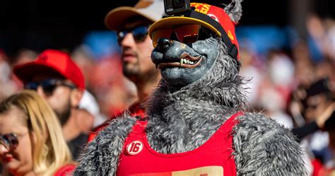 Chiefs Fan Known As ChiefsAholic Indicted On 19 Charges Including Bank