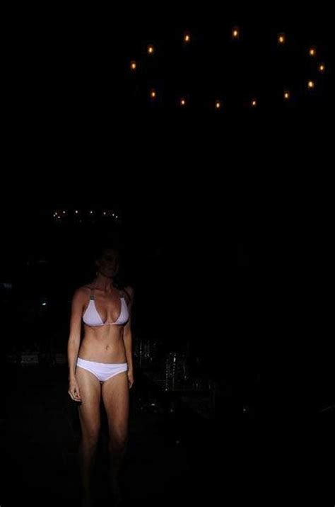 Bikini ve ışık Magazin Haberleri