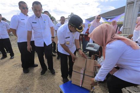 Jaga Keseimbangan Lingkungan Pj Minta Masyarakat Sedekah Air Dan