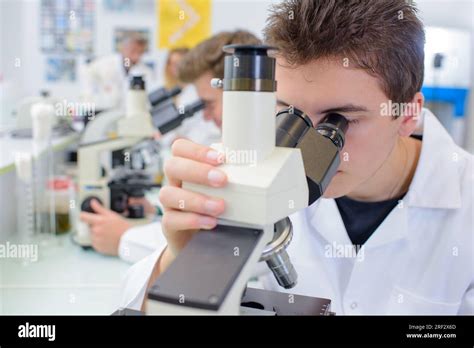 Microscopes Classroom Hi Res Stock Photography And Images Alamy