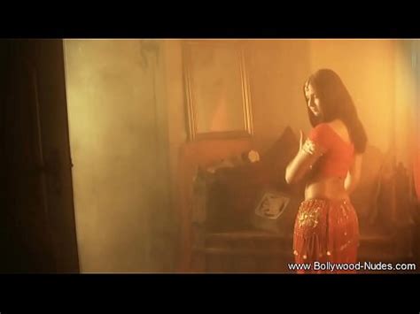 Beautiful Indian Babe Shows Off XVIDEOS