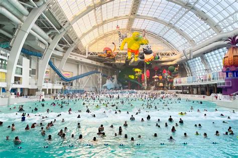 Indoor Water Parks in Illinois