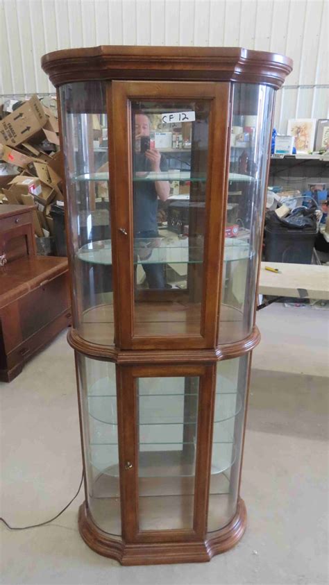 Light Up Curio Cabinet With Double Curved Glass 70 X 29 X 11