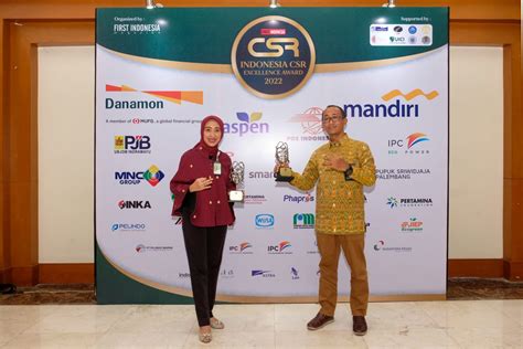 Kilang Pertamina Plaju Raih 3 Penghargaan Indonesia CSR Excellence