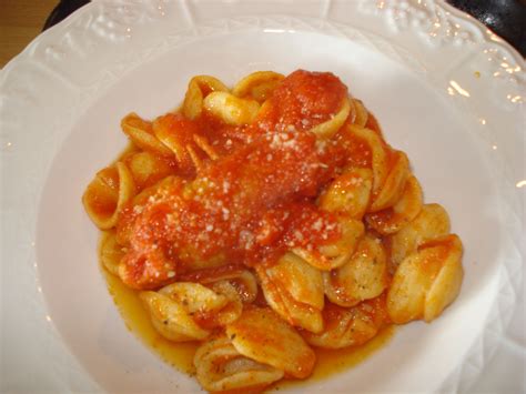 Orecchiette Con Rag Di Braciole Di Maiale Braciole Di Maiale