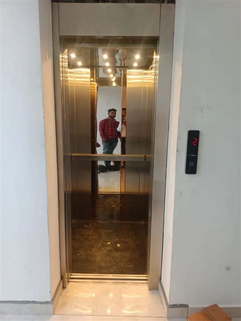 Glass Finish Automatic Passenger Elevator Without Machine Room Maximum Speed 1m Sec At