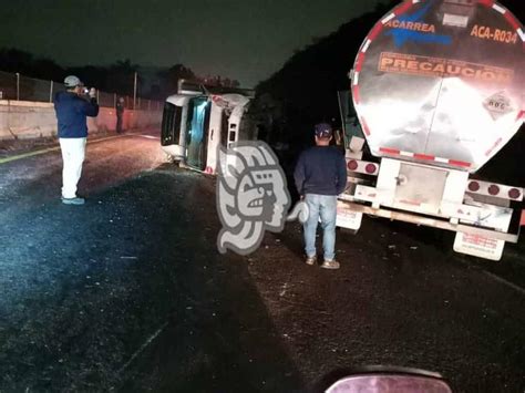 Accidente Múltiple En La Puebla Orizaba Daños Materiales