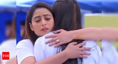 Ghum Hai Kisikey Pyaar Mein Update November Pakhi Hugs Sai And