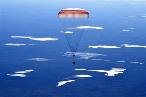 Monde Iss Trois Astronautes De Retour Sur Terre Le T L Gramme