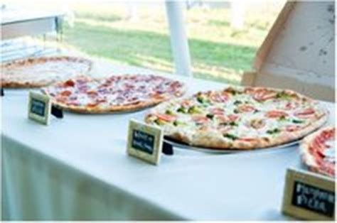 28 Fun Ways To Organize A Pizza Bar At Your Wedding Weddingomania