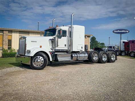 2014 Kenworth W900l Tri Axle Sleeper 393335 Truck Market