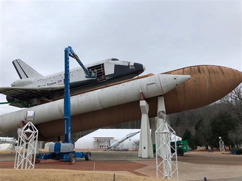 Space shuttle model at U.S. Space & Rocket Center being dismantled ...