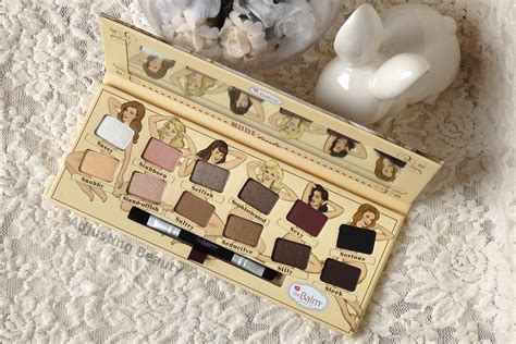 Review Thebalm Nude Tude Nude Eyeshadow Palette Adjusting Beauty