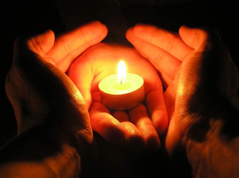 Conciencia Cristiana ENCIENDE UNA LUZ