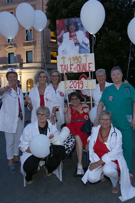 Frattura Alla Gamba Come Nel Altro Corteo Del Palio Da Infortunata