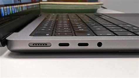 Macbook Pro Mit M2 Max Im Test Mehr Power Und Puste In Vertrauter