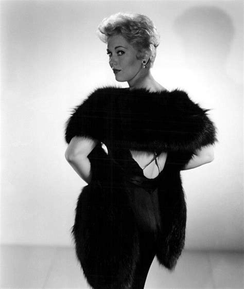 Kim Novak 1956 Kim Novak Kim Hollywood Icons