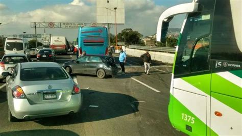 Videos Tráiler provoca aparatoso accidente en la México Pachuca